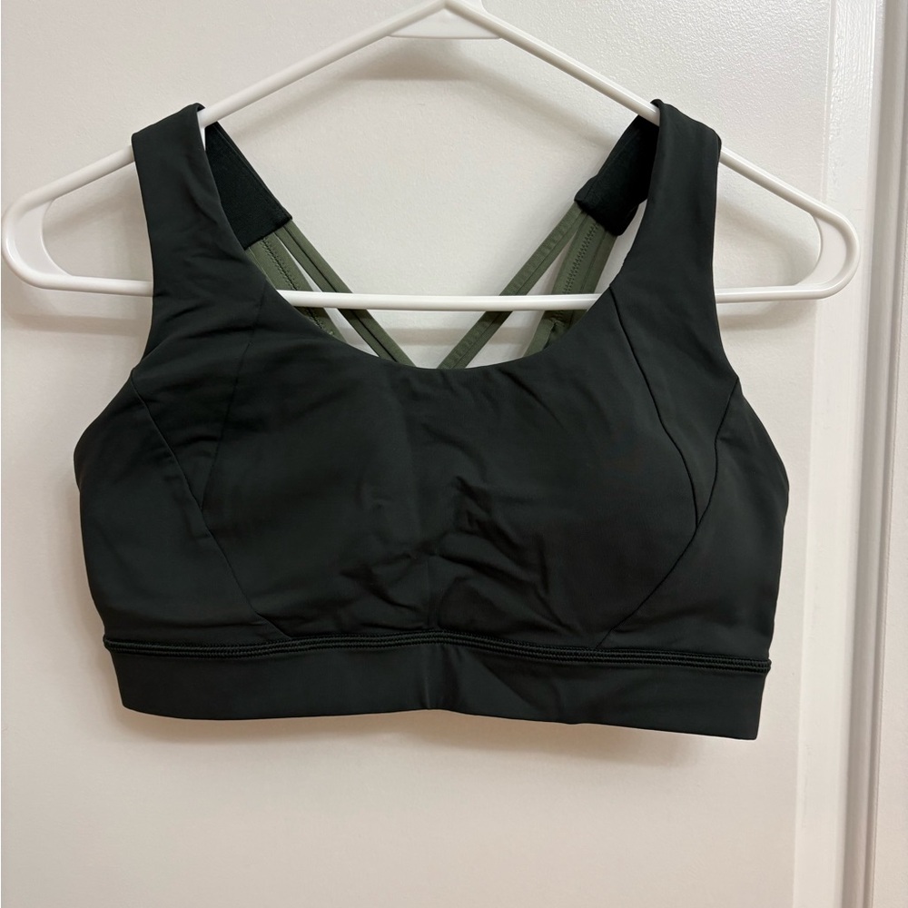 Lululemon Athletica Black and Green Sports Bra